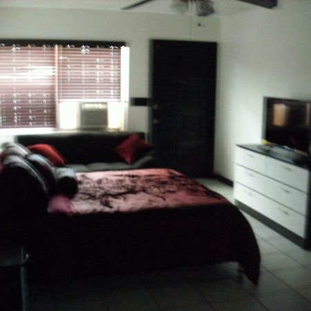 Newly Furnished Large Clean Quiet Private Unit Apartment Fort Lauderdale Exterior photo