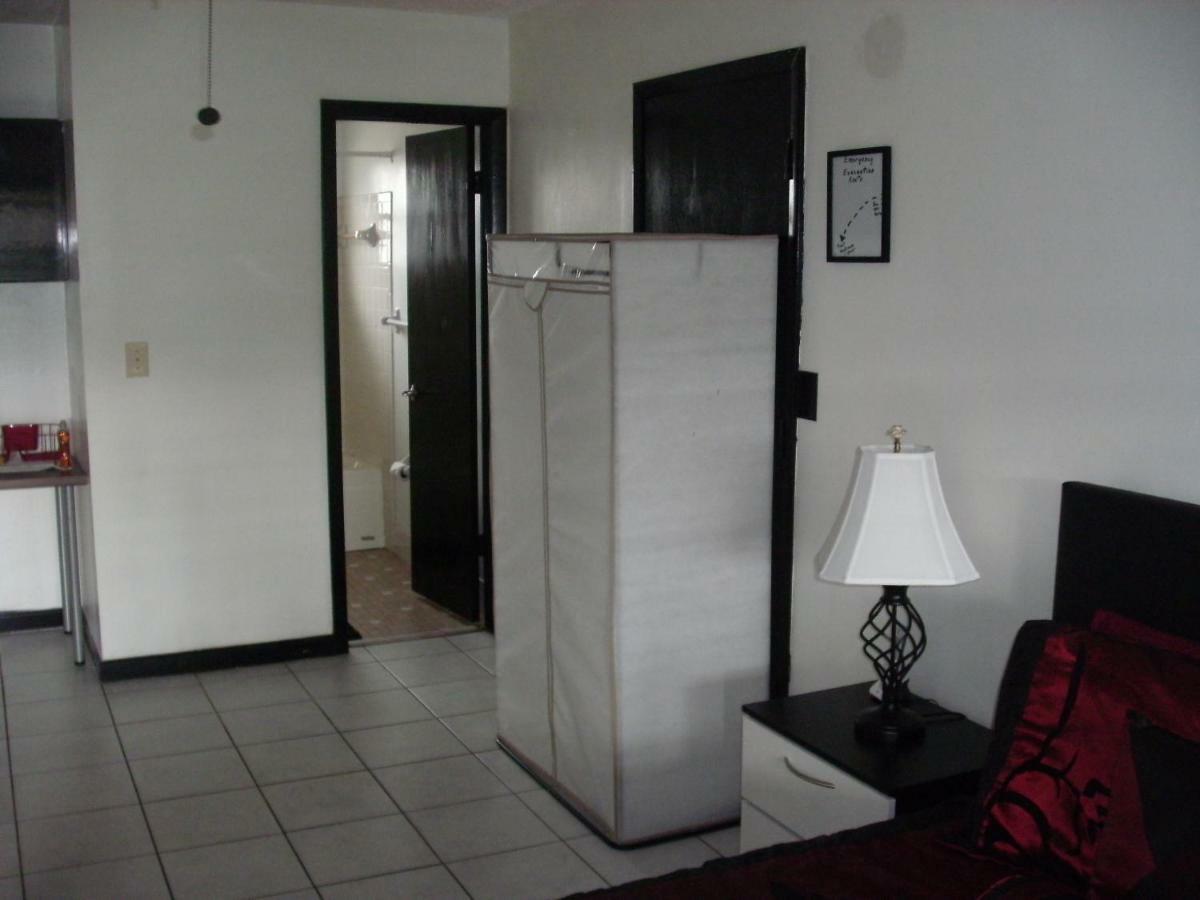 Newly Furnished Large Clean Quiet Private Unit Apartment Fort Lauderdale Exterior photo